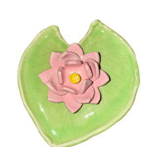 Plate with lotus flower